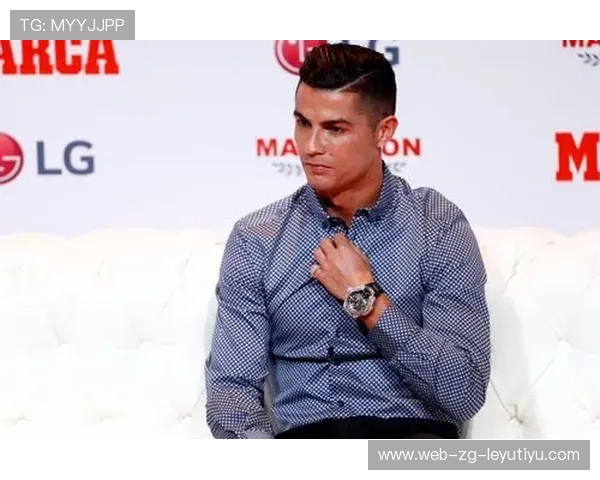 C罗被目击加入慈善拍卖活动，多件私物捐出